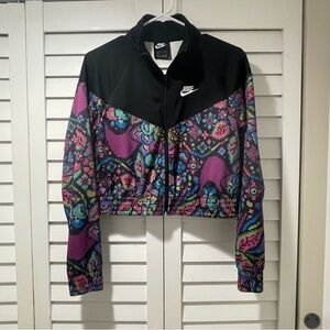 Nike Women’s Cropped Track Jacket – Multicolor Pixel Paisley S